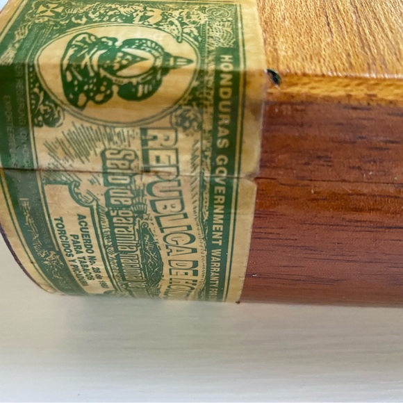 One of a a Kind Handmade Big Butt CigarBox Purse w/dust bag - Picture 10 of 14